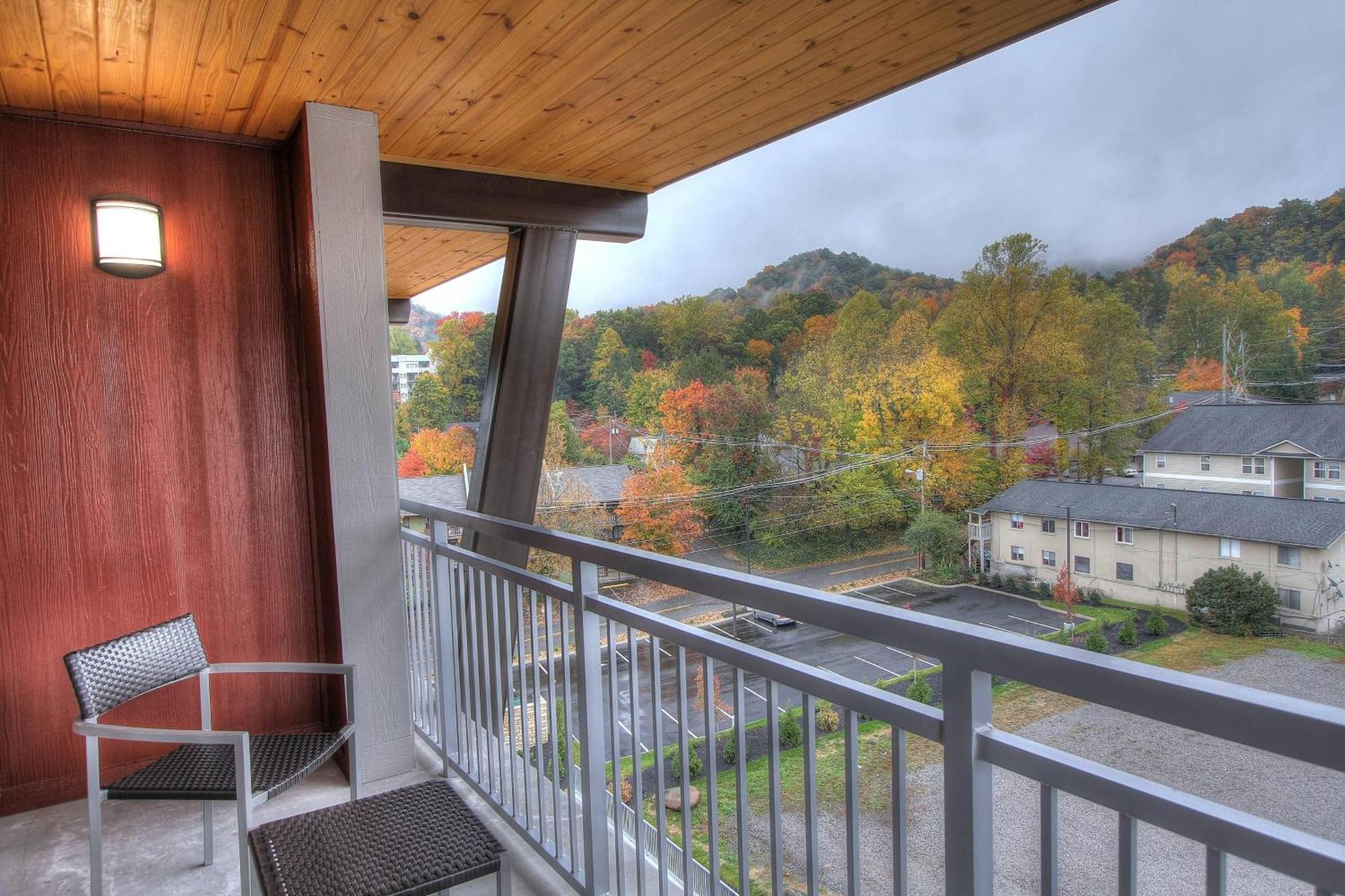 Courtyard By Marriott Gatlinburg Downtown Hotel Exterior foto