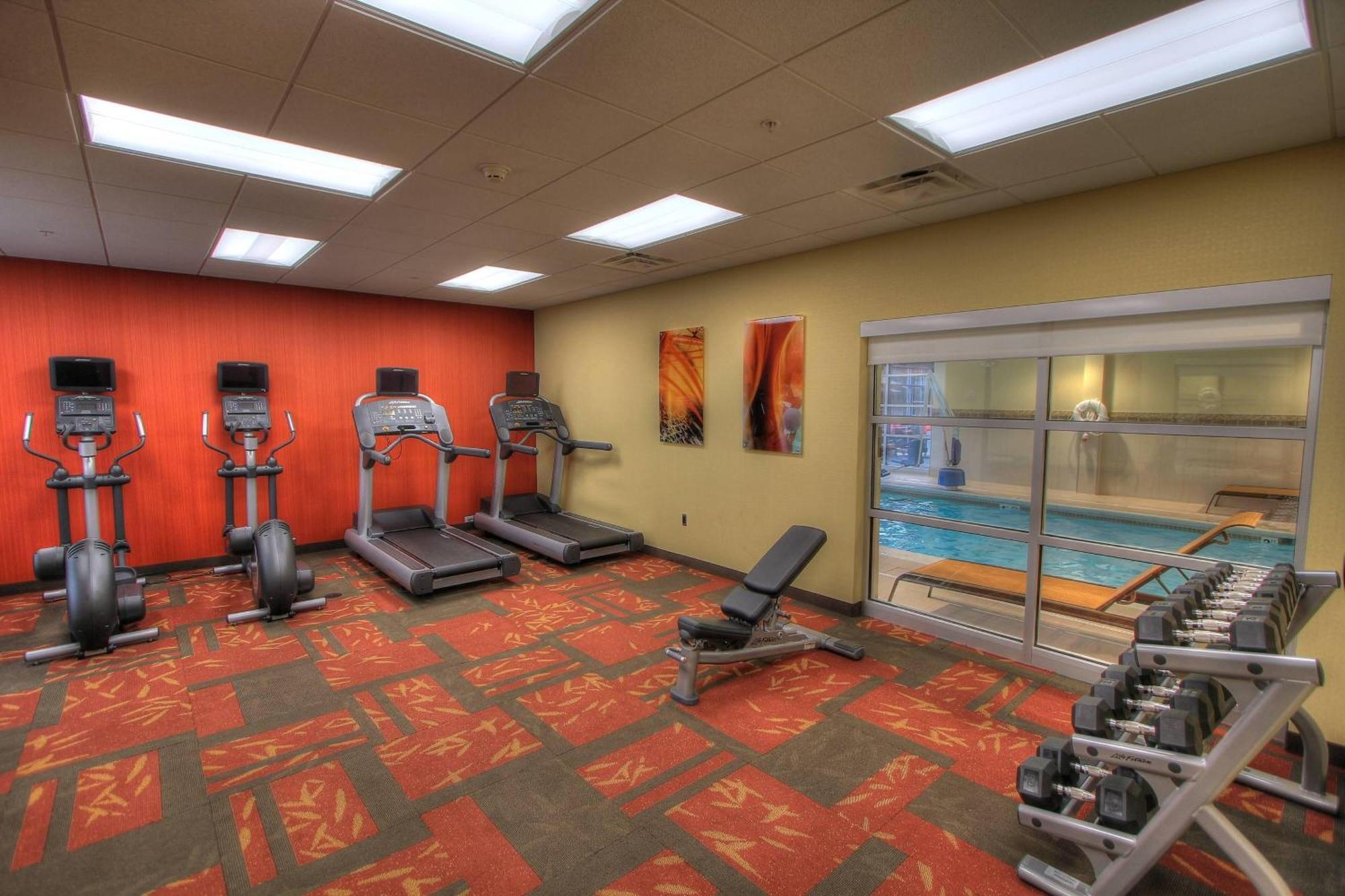 Courtyard By Marriott Gatlinburg Downtown Hotel Exterior foto
