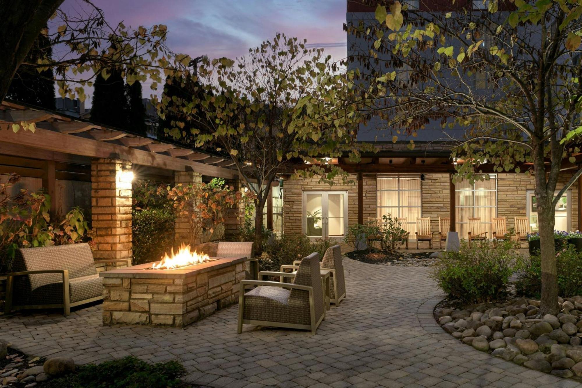 Courtyard By Marriott Gatlinburg Downtown Hotel Exterior foto