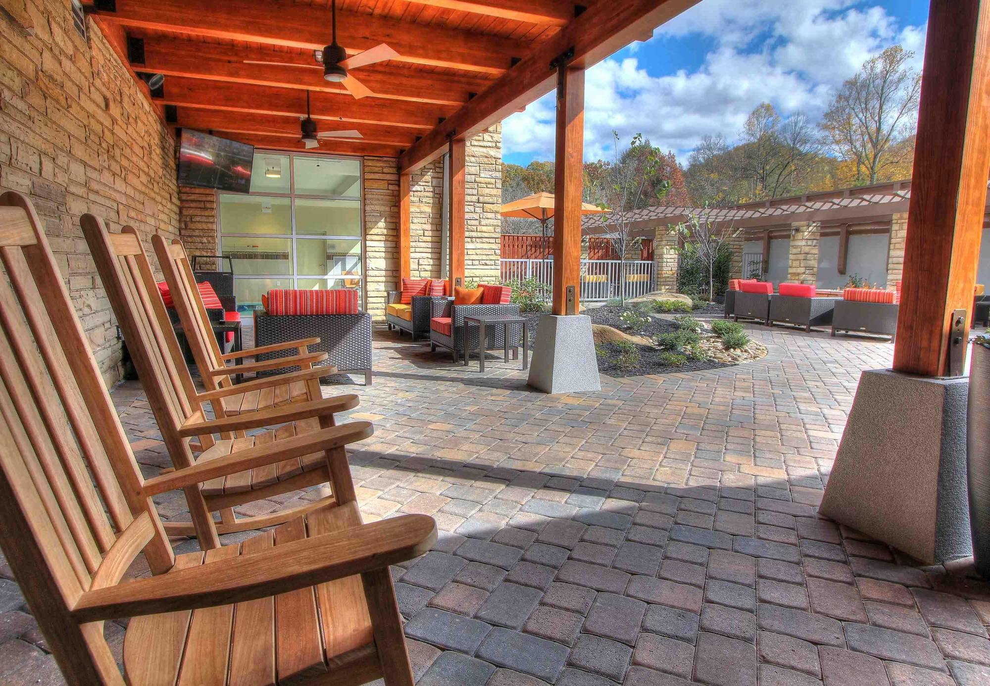 Courtyard By Marriott Gatlinburg Downtown Hotel Exterior foto